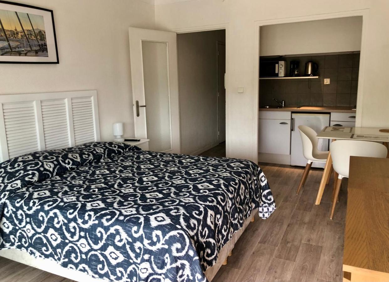 Residence Meublee Studiotel Cagnes-sur-Mer Buitenkant foto