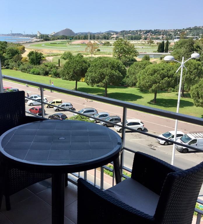 Residence Meublee Studiotel Cagnes-sur-Mer Buitenkant foto