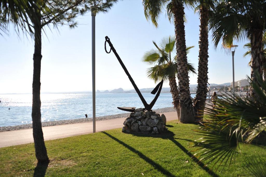 Residence Meublee Studiotel Cagnes-sur-Mer Buitenkant foto