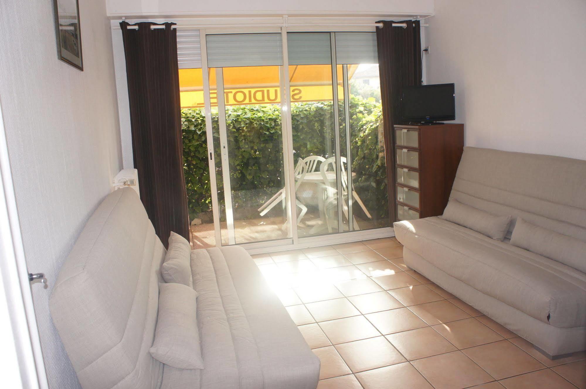 Residence Meublee Studiotel Cagnes-sur-Mer Buitenkant foto
