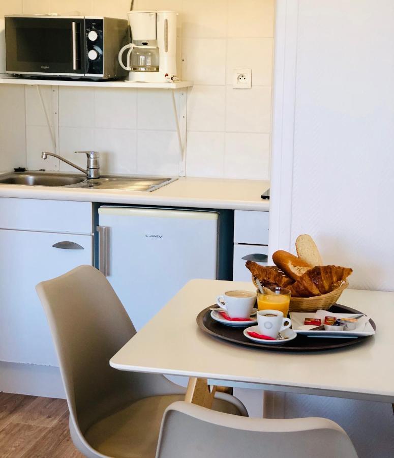 Residence Meublee Studiotel Cagnes-sur-Mer Buitenkant foto